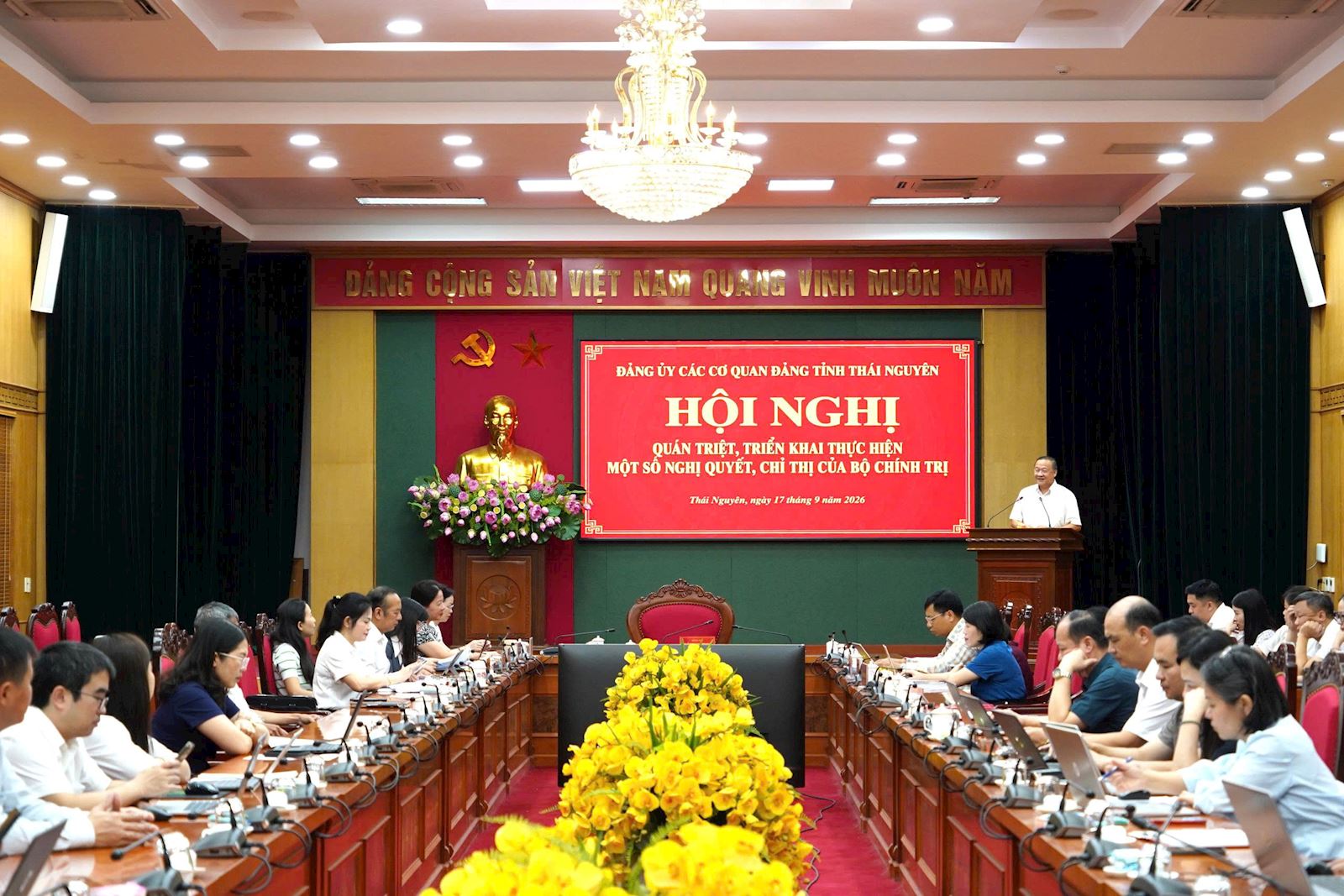 Đảng ủy các cơ quan Đảng tỉnh quán triệt, triển khai thực hiện một số nghị quyết, chỉ thị, quy định của Bộ Chính trị